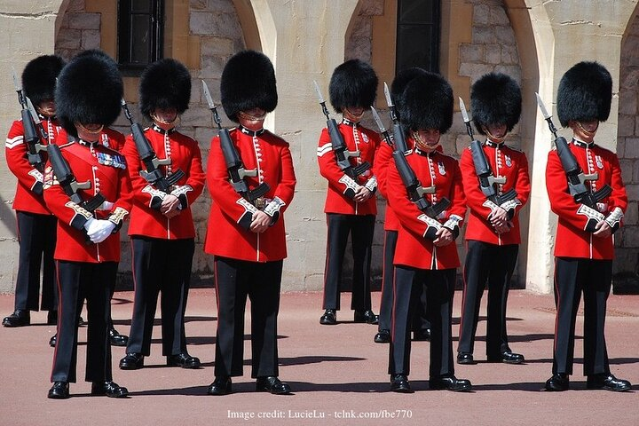 Royal London: Private Half-Day Tour with Horse Guards Parade - Photo 1 of 8